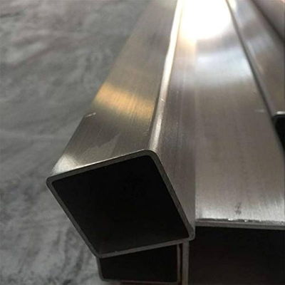 ±1% 허용 수카레 스테인리스 스틸 정사각형 파이프 ASTM A270 A554 SS304 316L 316 310S 440 301 321 904L 화학 가공용