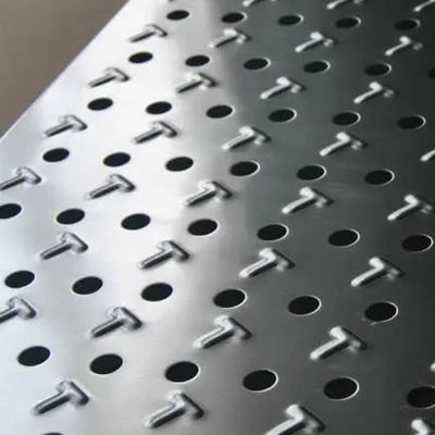 301LN 강철 등급 0.2mm-15mm 뚫린 구멍 펀치 천장 모넬 스테인리스 스틸 금속 뚫린 시판 ASTM 표준