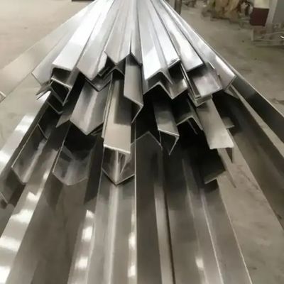 BA 표면 완공 펄싱 스틸 앵글 표준 50x50x5mm 스틸 프레임 75x75 슬롯 냉수련 동일
