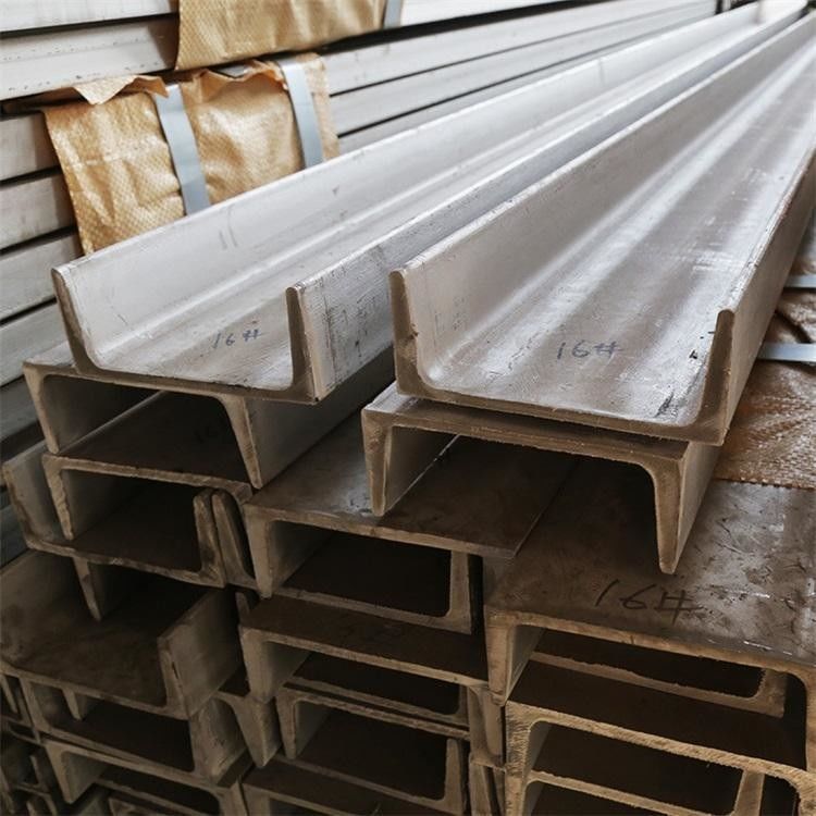 300x87x9.5mm 탄소 채널 및 U 빔 스틸 45 구멍이 나지 않은 다양한 용도에 적합